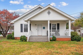 307 N 11th St, Erwin, NC 28339