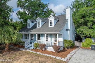 1205 Harrington St, Beaufort, SC 29902