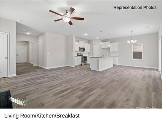 6205 Balham Ct, Charlotte, NC 28215