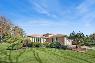 1614 Holly Ave, Darien, IL 60561