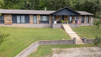 4120 High Point Rd, Camdenton, MO 65020