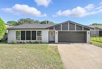 2207 Newbury Dr, Arlington, TX 76014