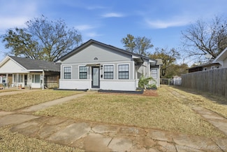 515 W 8th Ave, Bristow, OK 74010