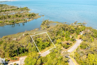 4 West Dr, Pine Knoll Shores, NC 28512