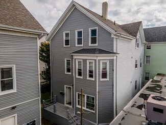 912 Plymouth Ave, Fall River, MA 02721