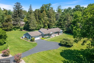 803 Fairthorne Dr, Kennett Square, PA 19348