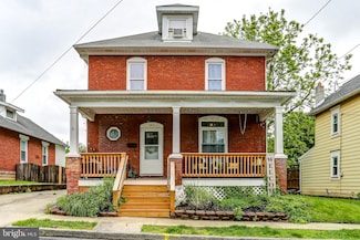 315 10th St, New Cumberland, PA 17070