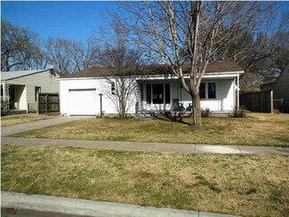 2362 S Estelle St, Wichita, KS 67211