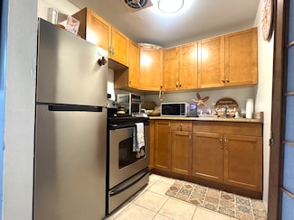 137 Burgundy Hill Ln Unit 137, Middletown, CT 06457