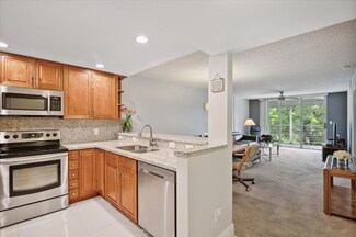 3503 Oaks Way Unit 302, Pompano Beach, FL 33069