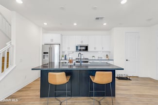 27469 Quiet View Place, Valencia, CA 91355