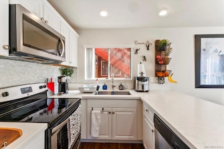 5483 Adobe Falls Rd Unit 7, San Diego, CA 92120