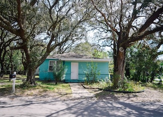 730 S 11th St, Fernandina Beach, FL 32034