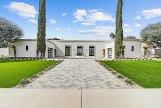 8217 E Del Cadena Dr, Scottsdale, AZ 85258