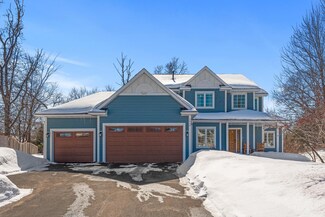 2430 Tevlin Ct E, Saint Paul, MN 55119