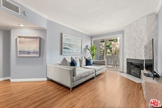 8160 Manitoba St Unit 208, Playa Del Rey, CA 90293