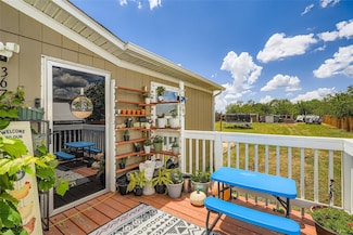 367 Margarita Dr, Dale, TX 78616
