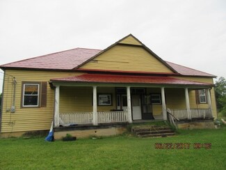 1435 Yellow Springs Rd, Midway, TN 37809