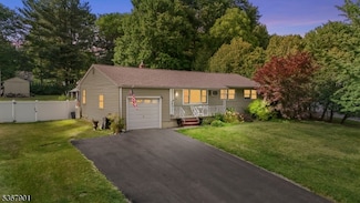 13 Marudy Dr, Clinton, NJ 08809