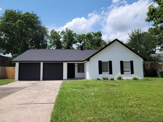 5814 Fontenelle Dr, Houston, TX 77035