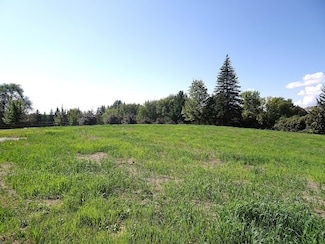 5990 Painter Rd, Mound, MN 55364