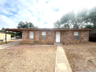 414 N Mansfield St, Pleasanton, TX 78064