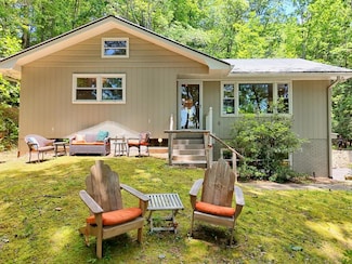 968 Lake Rabun Rd, Lakemont, GA 30552