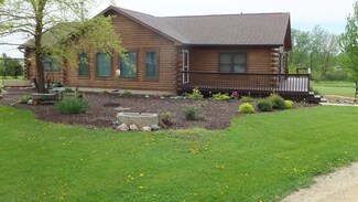 1349 Woodlawn Rd, Lee, IL 60530