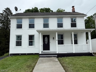 22 Union Place, Newton, NJ 07860