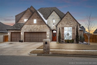 516 N 85th St, Broken Arrow, OK 74014