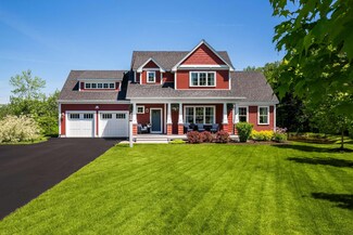 12 Flagship Cir, Kennebunk, ME 04043