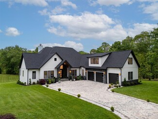 38 Thistle Ln, Fletcher, NC 28732