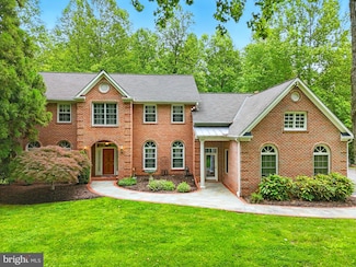 8390 Sylvan Way, Clifton, VA 20124