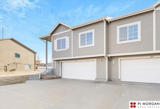 5133 S 195th Cir, Omaha, NE 68135