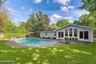 76 Riverside Ave, Riverside, CT 06878