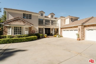 4244 Balcony Dr, Calabasas, CA 91302