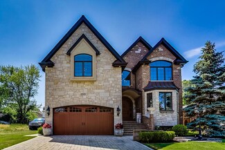 9426 S 83rd Ave, Hickory Hills, IL 60457