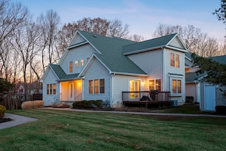 8 Reggie Way Unit B, Broad Brook, CT 06016