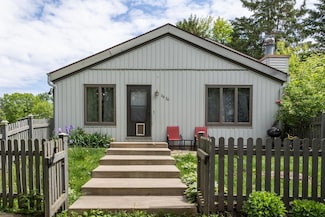 2630 Charles Ct NW, Rochester, MN 55901
