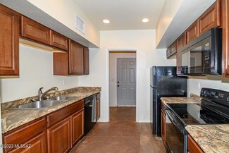 3867 N Tyndall Ave, Tucson, AZ 85719