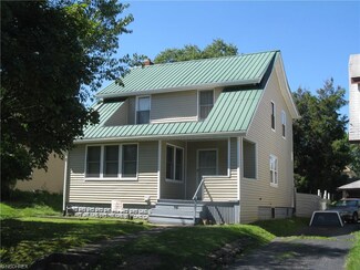 796 Wilmot St, Akron, OH 44306
