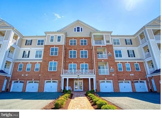 44589 York Crest Terrace Unit 300, Ashburn, VA 20147