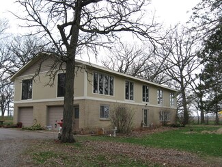 5613 N State Route 47, Woodstock, IL 60098