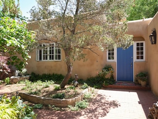 609 Miller St, Santa Fe, NM 87505