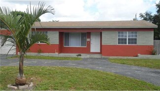 7121 SW 10th St, Pembroke Pines, FL 33023