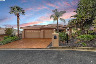 20340 Hunters Knolls, Castro Valley, CA 94552