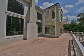 625 Lantern Hill Rd, Shavertown, PA 18708