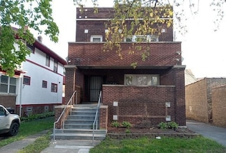 2614 E 78th St, Chicago, IL 60649