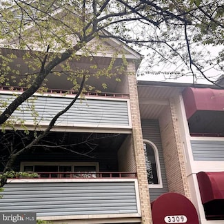 3309 Sir Thomas Dr Unit 32, Silver Spring, MD 20904