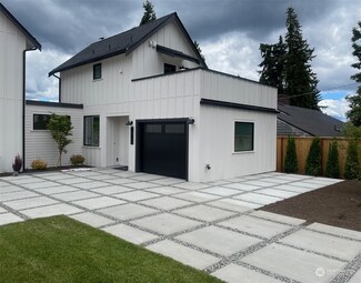 10764 Sand Point Way NE, Seattle, WA 98125